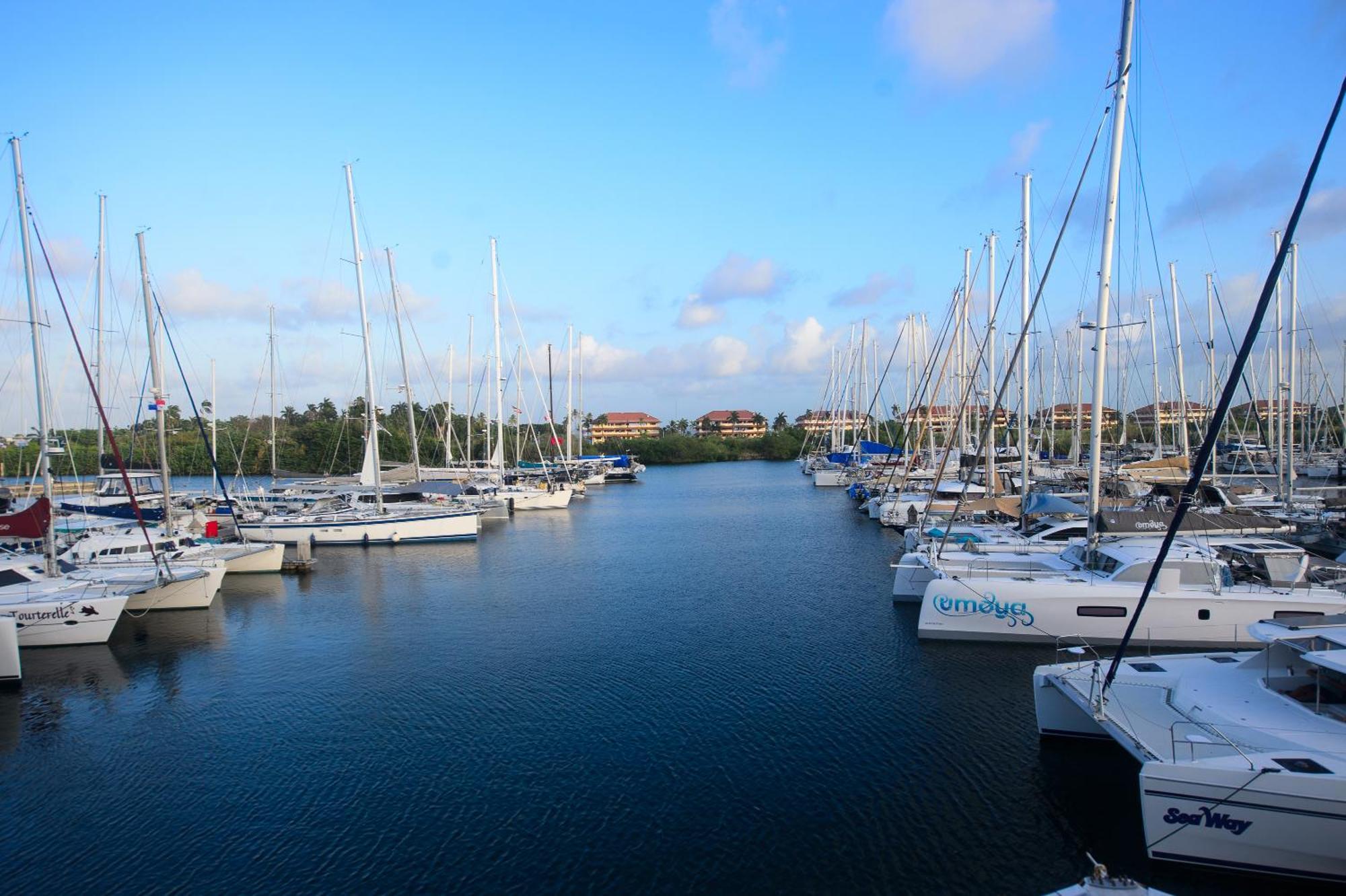 Marina Hotel at Shelter Bay Colon Eksteriør billede